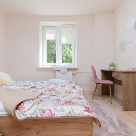 Mokotow Apartments Reytan By Noclegi Renters Варшава Экстерьер фото