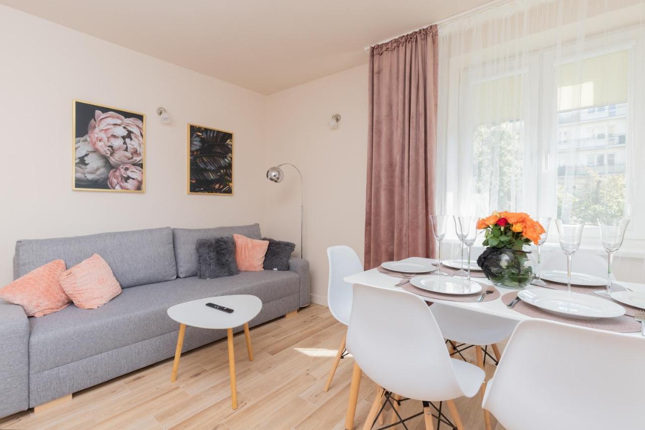 Mokotow Apartments Reytan By Noclegi Renters Варшава Экстерьер фото