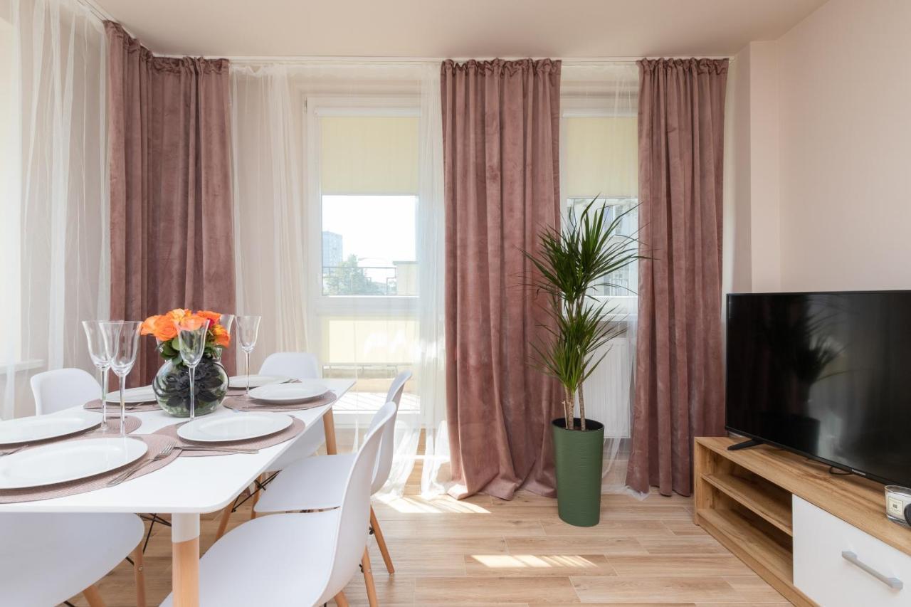 Mokotow Apartments Reytan By Noclegi Renters Варшава Экстерьер фото