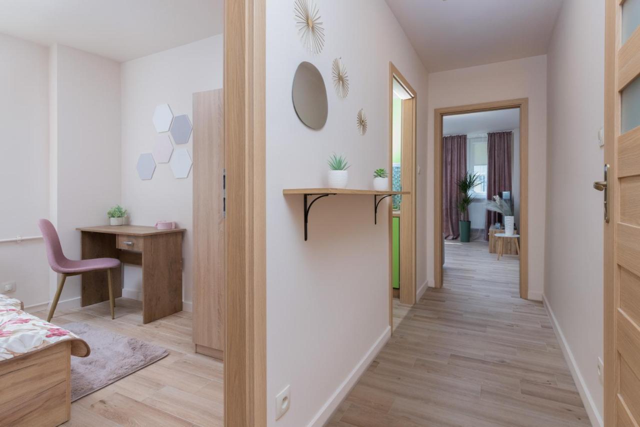 Mokotow Apartments Reytan By Noclegi Renters Варшава Экстерьер фото