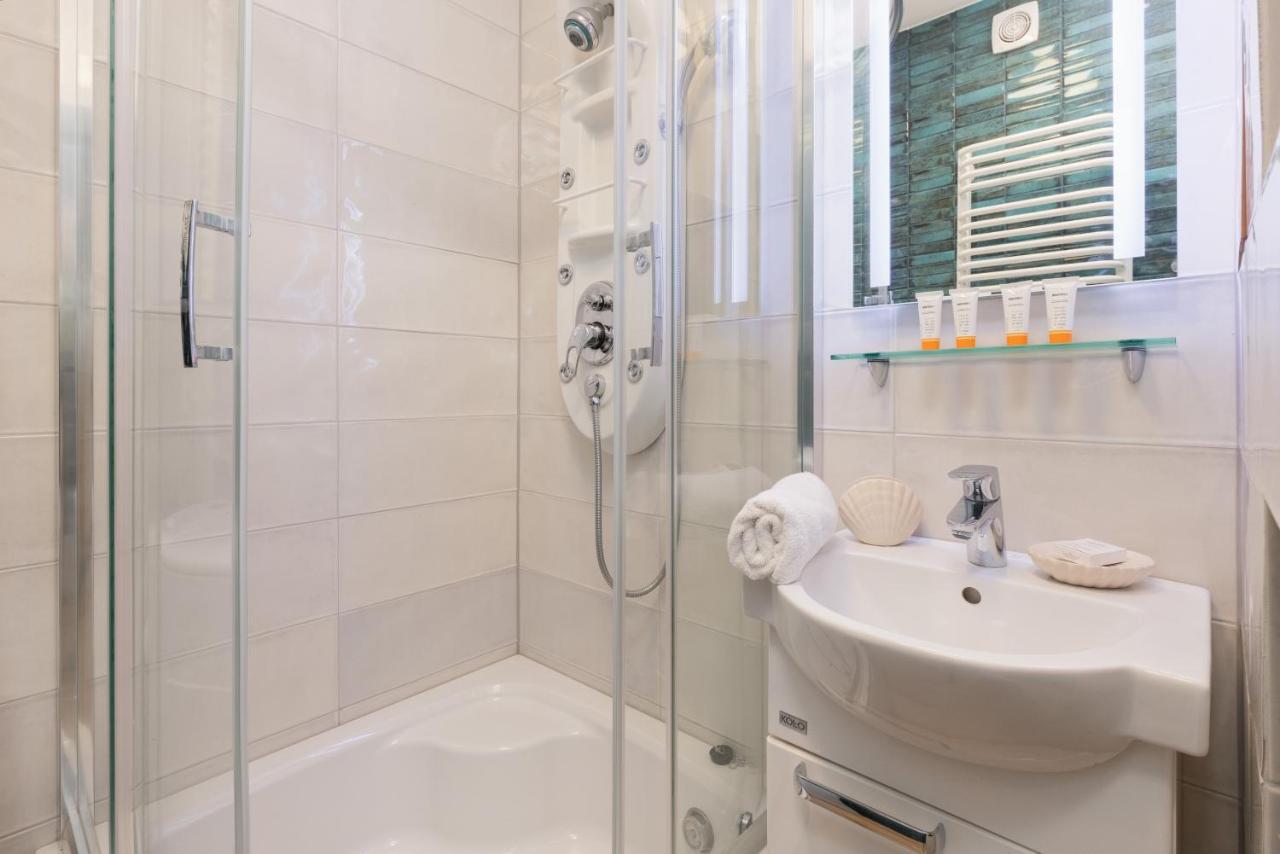 Mokotow Apartments Reytan By Noclegi Renters Варшава Экстерьер фото